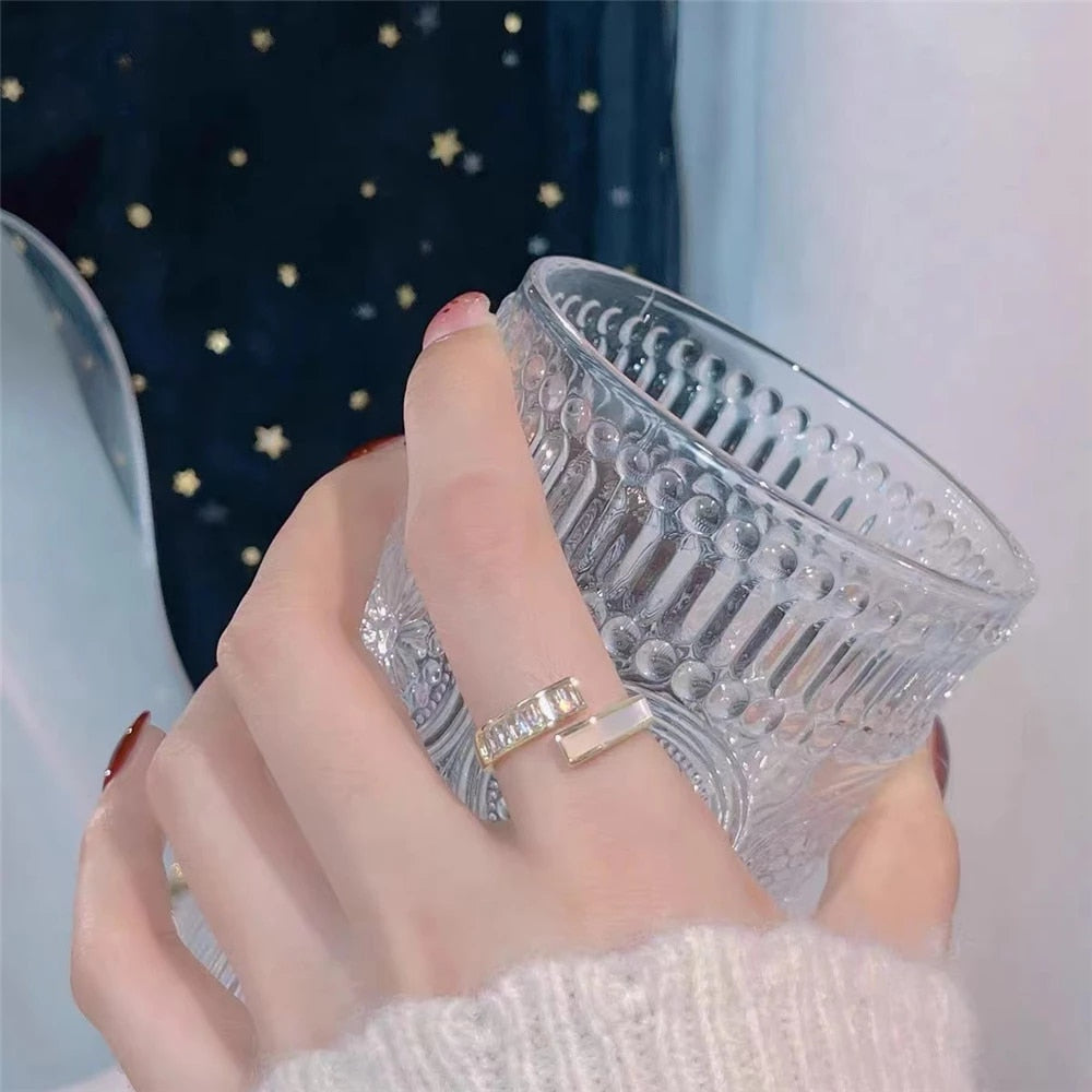 Light Finger Ring
